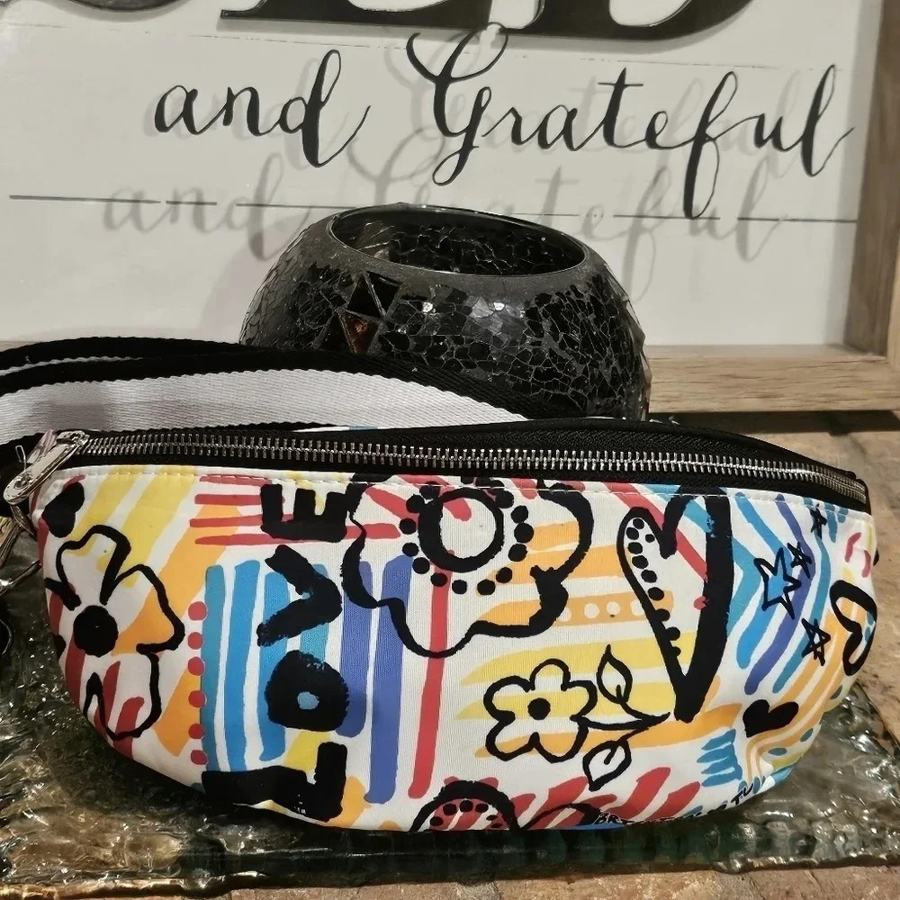 Brighton Graffiti Love Cross Body Belt Bag #D30265 NWT - Picture 3 of 12